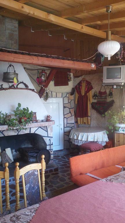 Edelvays House Hotel Trigrad Buitenkant foto